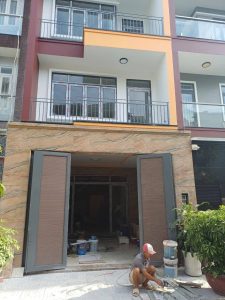 Công trình cửa composite thực tế .